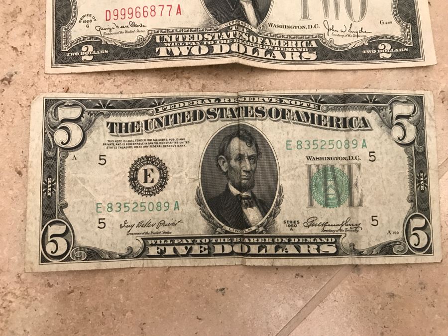 JUST ADDED - Vintage US Currency / Silver Certificates [Photo 5]