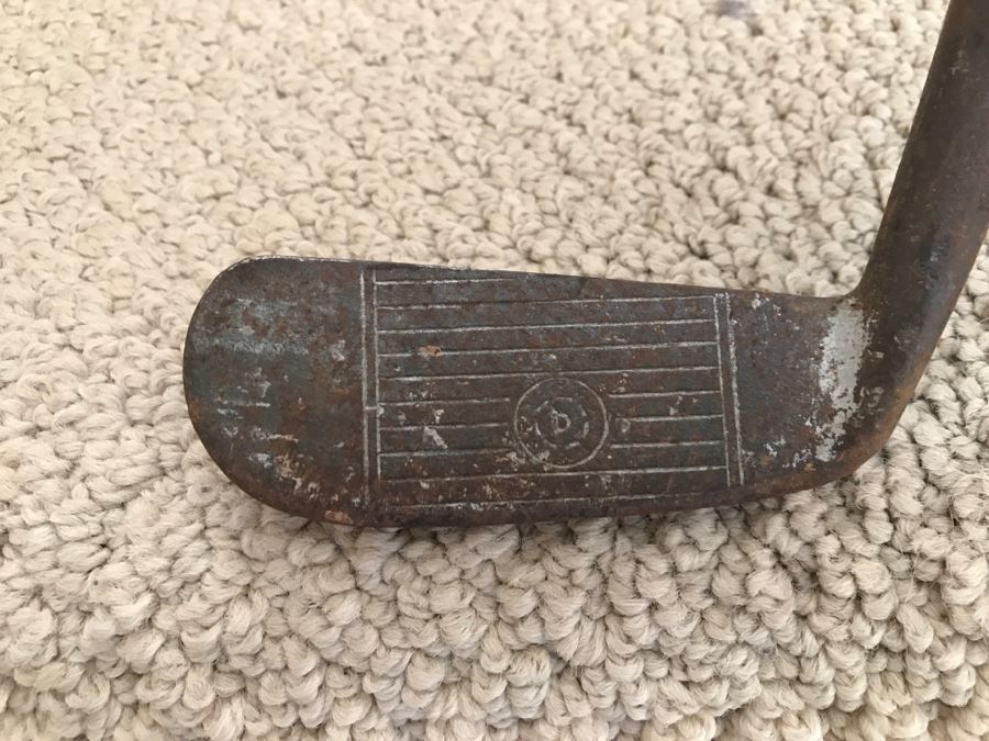 JUST ADDED - Various Vintage Wilson Golf Clubs Including Vintage Whiz Aim Rite Hickory Shaft Putter [Photo 6]