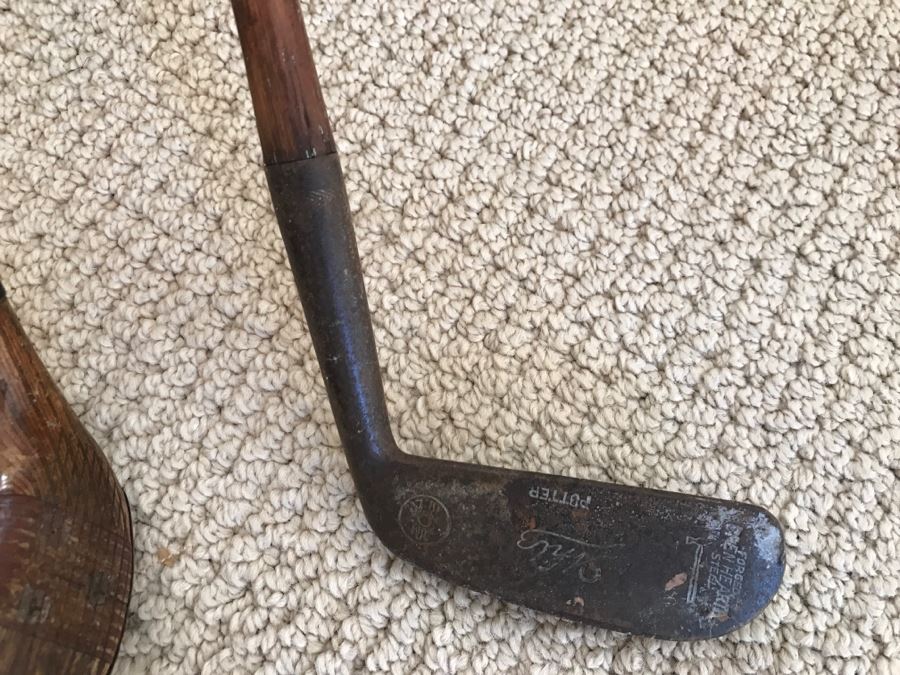 JUST ADDED - Various Vintage Wilson Golf Clubs Including Vintage Whiz Aim Rite Hickory Shaft Putter [Photo 3]