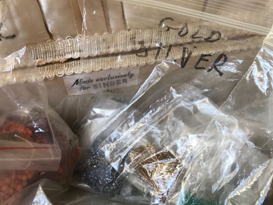 JUST ADDED - Vintage SINGER Sewing Supply Box With Various Jewelry Beads And Some Jewelry Pieces - See All Photos [Photo 5]