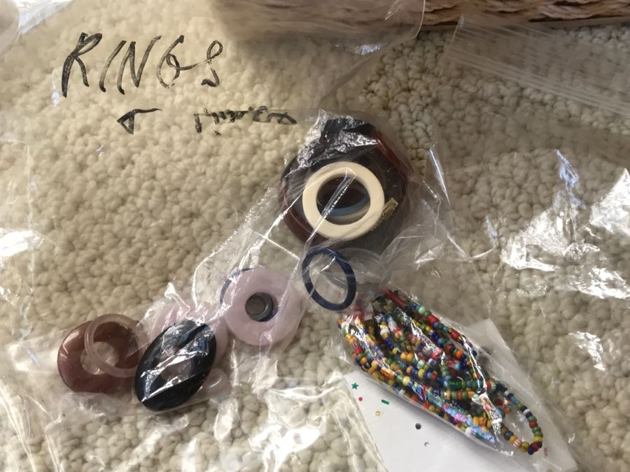 JUST ADDED - Vintage SINGER Sewing Supply Box With Various Jewelry Beads And Some Jewelry Pieces - See All Photos [Photo 19]