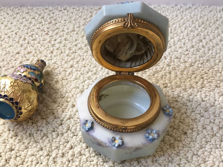 JUST ADDED - Various Items Including Brass Indian Sculpture With Stand, Cloisonne Vase, Japanese Trinket Box And Lacquer Box [Photo 22]