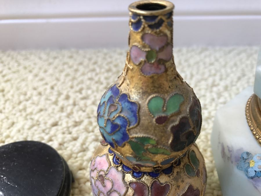 JUST ADDED - Various Items Including Brass Indian Sculpture With Stand, Cloisonne Vase, Japanese Trinket Box And Lacquer Box [Photo 11]