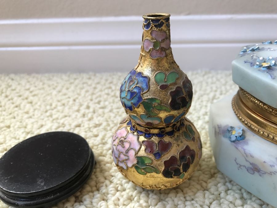 JUST ADDED - Various Items Including Brass Indian Sculpture With Stand, Cloisonne Vase, Japanese Trinket Box And Lacquer Box [Photo 10]