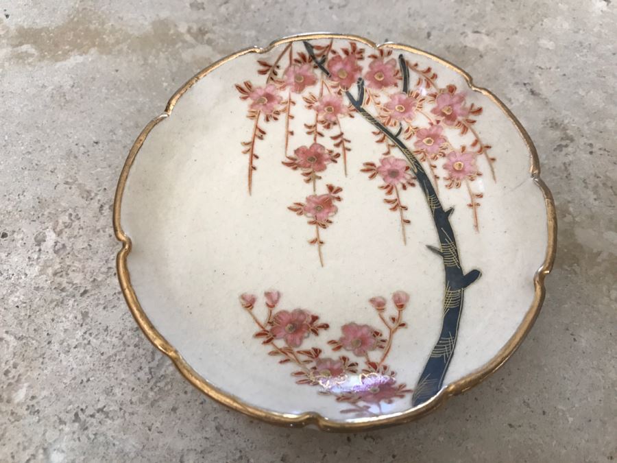JUST ADDED - Various Handpainted Japanese Small Dishes [Photo 8]