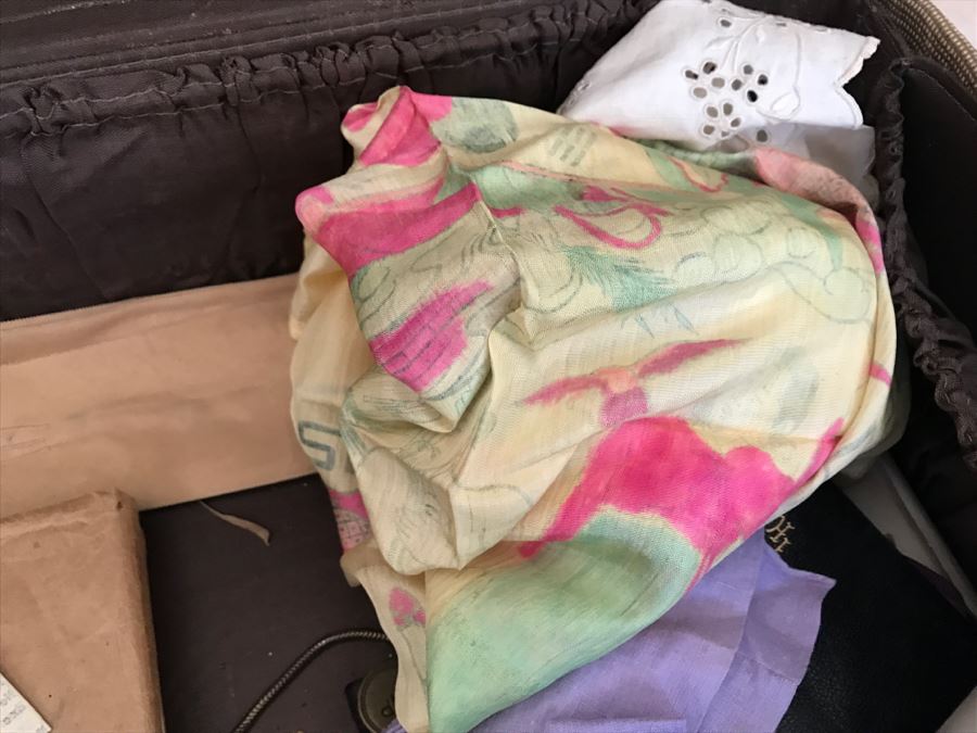 Vintage OSHKOSH Trunks Luggage With Various Items Including Several Pipes, Books And Various Items - See Photos [Photo 11]