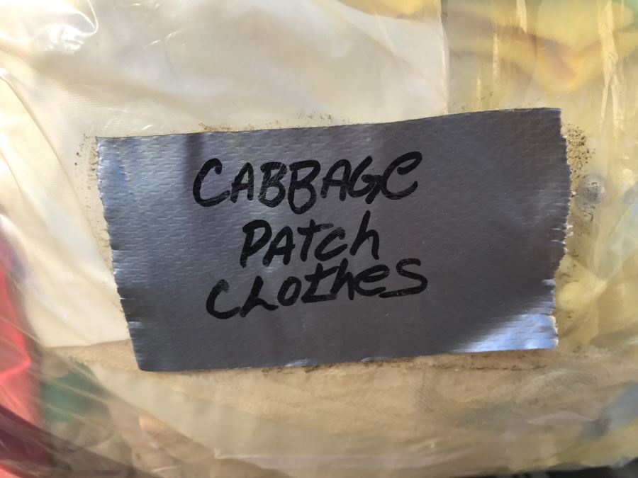 JUST ADDED - Huge Cabbage Patch Doll Collection With Bag Of Cabbage Patch Doll Clothes Includes Early Dolls - See All Photos [Photo 4]
