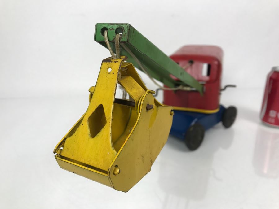 Vintage 1940/50's Wyandotte Construction Co Pressed Steel Toy Crane [Photo 5]