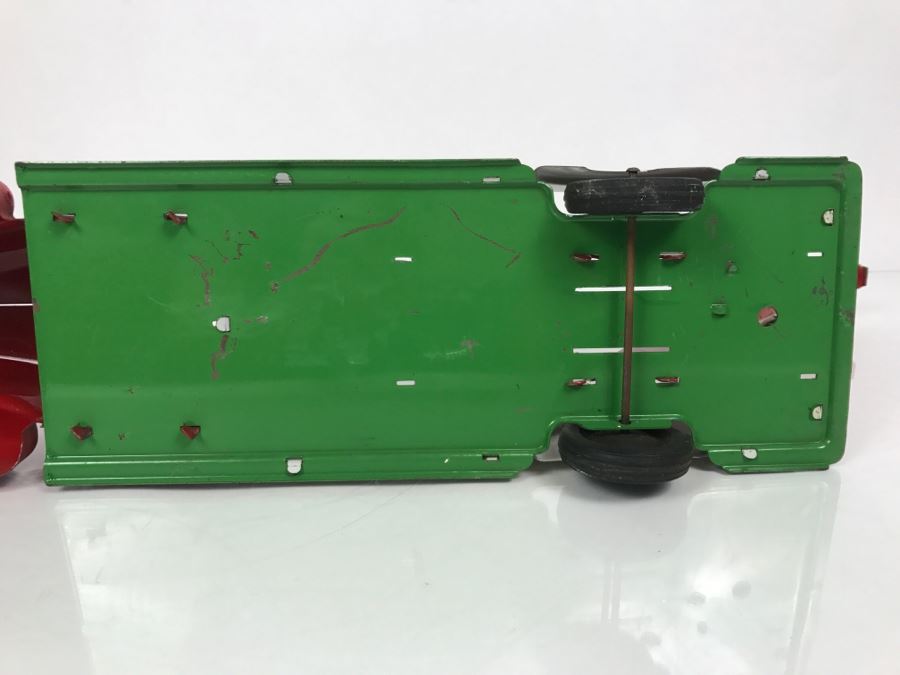 Vintage 1940/50's Wyandotte Toys Pressed Steel Service E Wrecker Truck Toy [Photo 17]