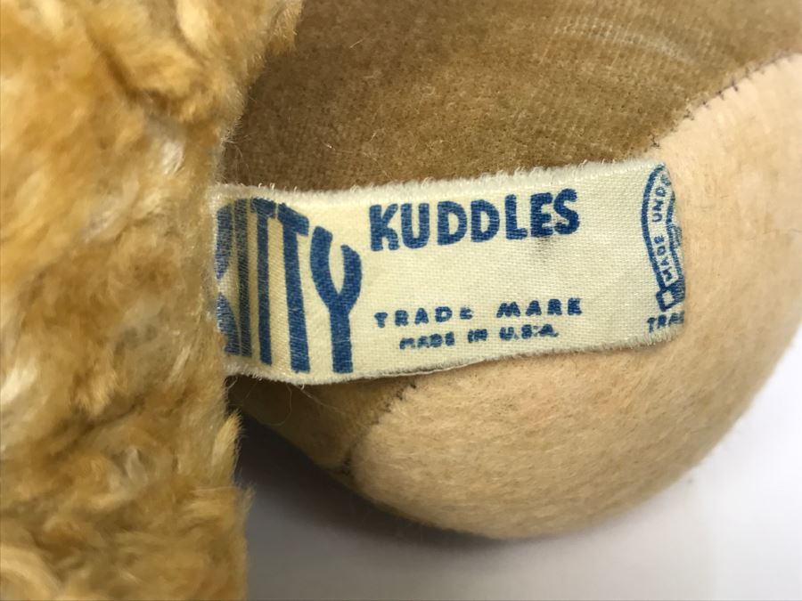 Collection Of Vintage Stuffed Animals Including Kitty Kuddles By