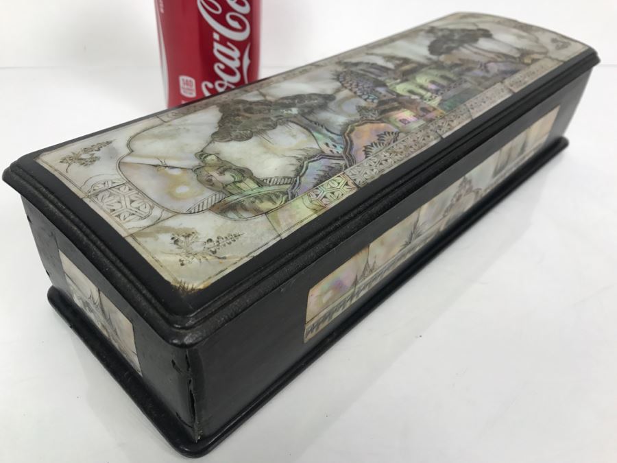 Stunning Asian Wooden Box With Detailed Mother Of Pearl Inlay On 5 Sides Of Box