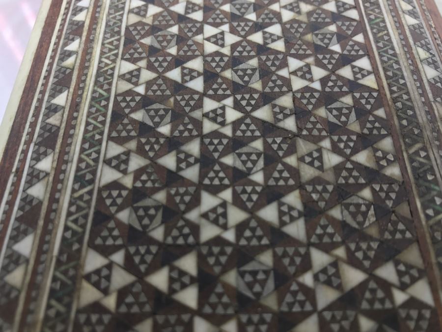 Stunning Geometric Metal And Bone Inlay Wooden Footed Box [Photo 10]