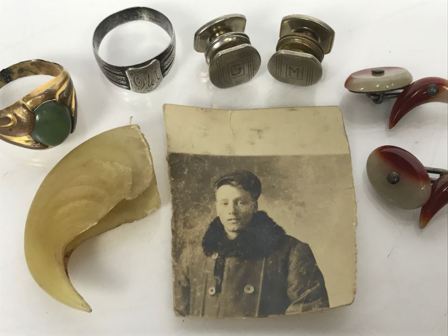 Men's Lot With Sterling Silver GM Monogramed Ring, Cufflinks, Gold Tone Ring, Old Photo And Claw [Photo 11]