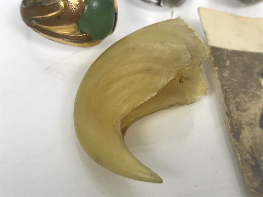 Men's Lot With Sterling Silver GM Monogramed Ring, Cufflinks, Gold Tone Ring, Old Photo And Claw [Photo 13]