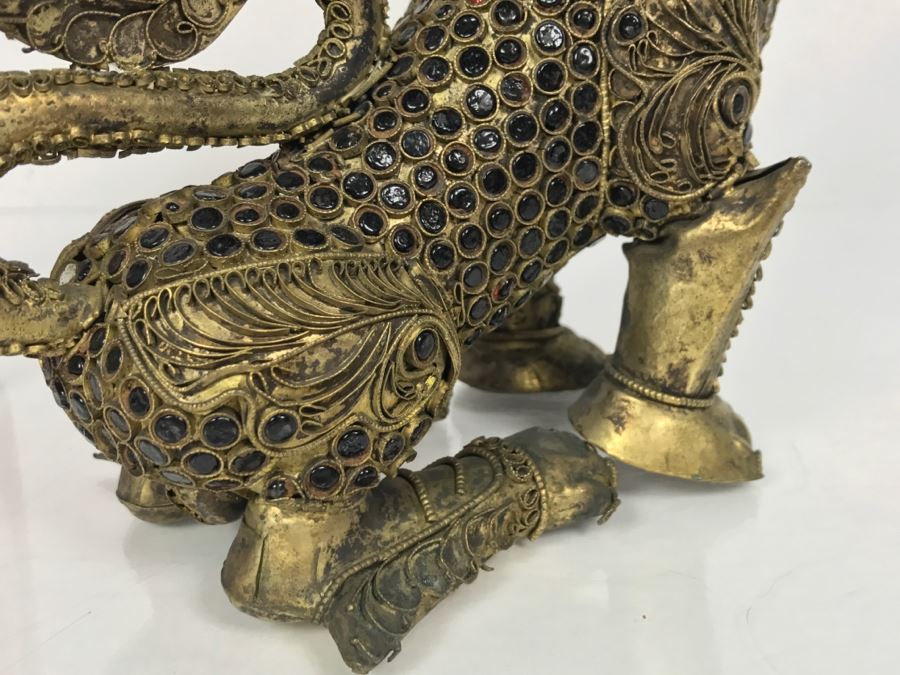 Old Nepalese Tibetan Brass Filigree Foo Dog Lion Snuff Bottle With Inlayed Coral And Black Stones [Photo 24]