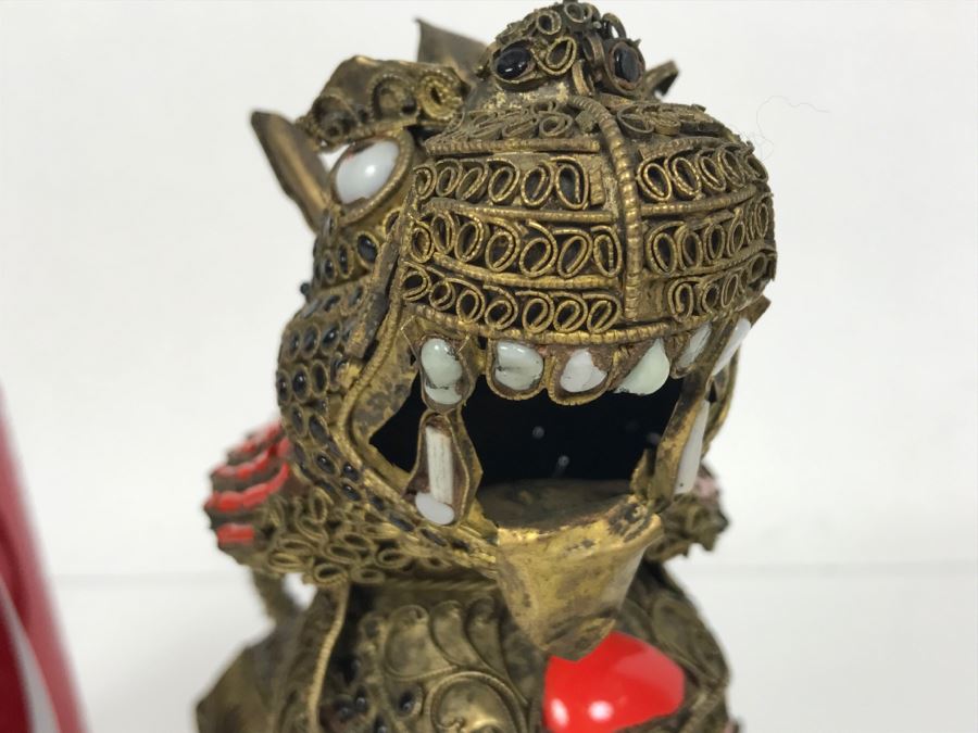 Old Nepalese Tibetan Brass Filigree Foo Dog Lion Snuff Bottle With Inlayed Coral And Black Stones [Photo 6]