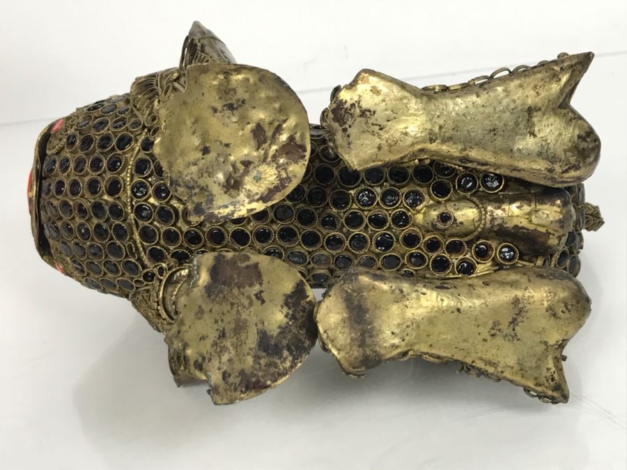 Old Nepalese Tibetan Brass Filigree Foo Dog Lion Snuff Bottle With Inlayed Coral And Black Stones [Photo 36]