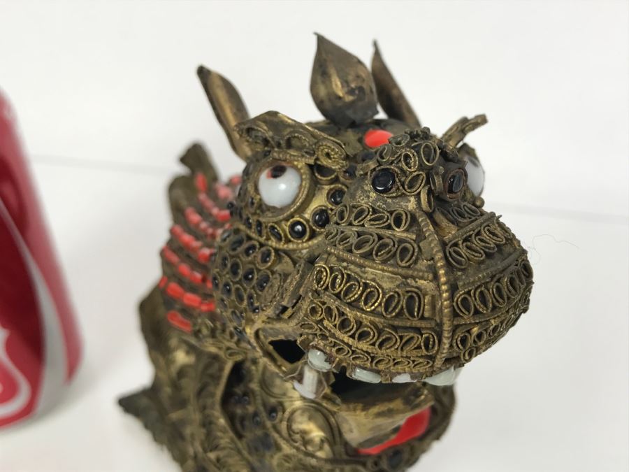 Old Nepalese Tibetan Brass Filigree Foo Dog Lion Snuff Bottle With Inlayed Coral And Black Stones [Photo 7]