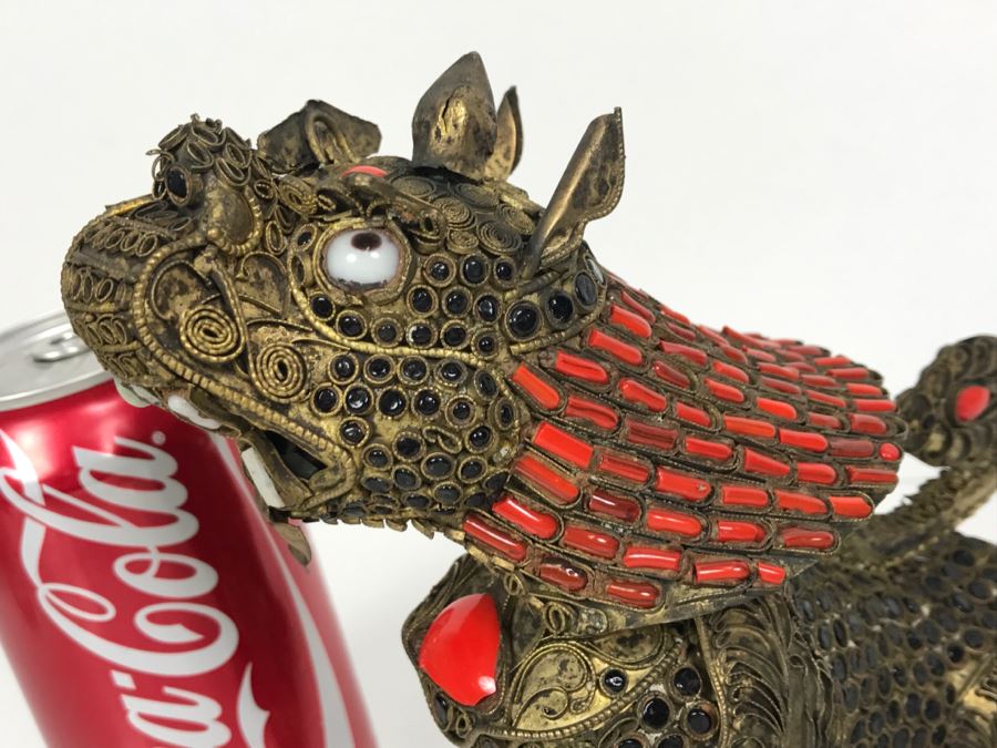 Old Nepalese Tibetan Brass Filigree Foo Dog Lion Snuff Bottle With Inlayed Coral And Black Stones [Photo 12]