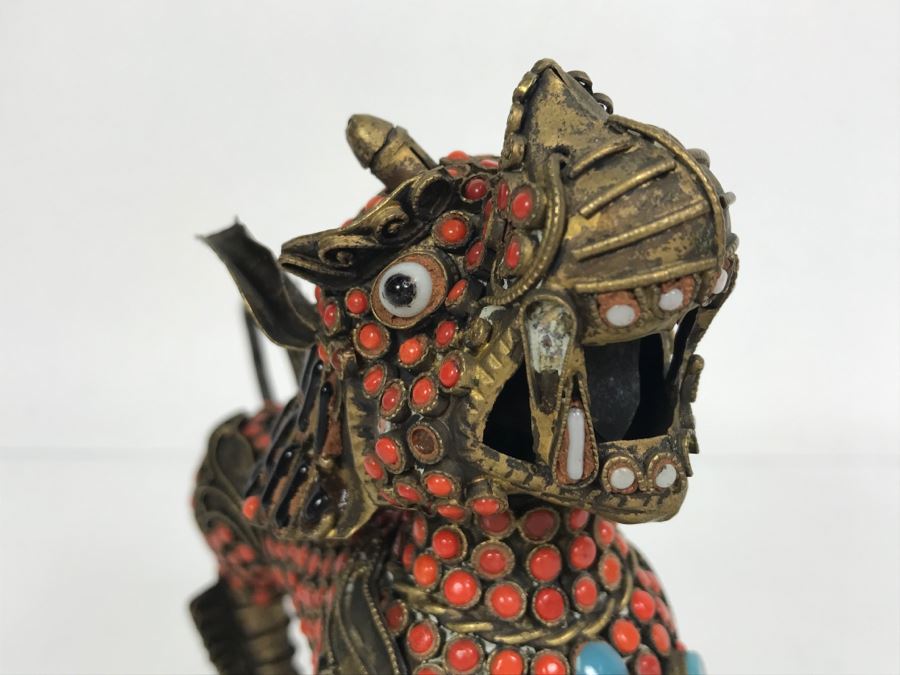 Old Nepalese Tibetan Brass Filigree Foo Dog Lion Snuff Bottle With Inlayed Coral, Turquoise And Black Stones [Photo 7]