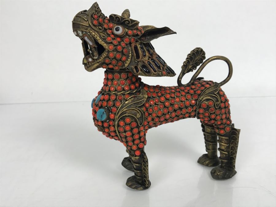 Old Nepalese Tibetan Brass Filigree Foo Dog Lion Snuff Bottle With Inlayed Coral, Turquoise And Black Stones