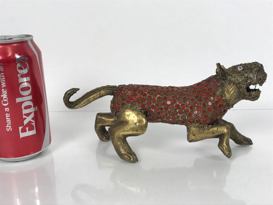 Old Nepalese Tibetan Brass Filigree Lion Tiger With Inlayed Coral [Photo 2]