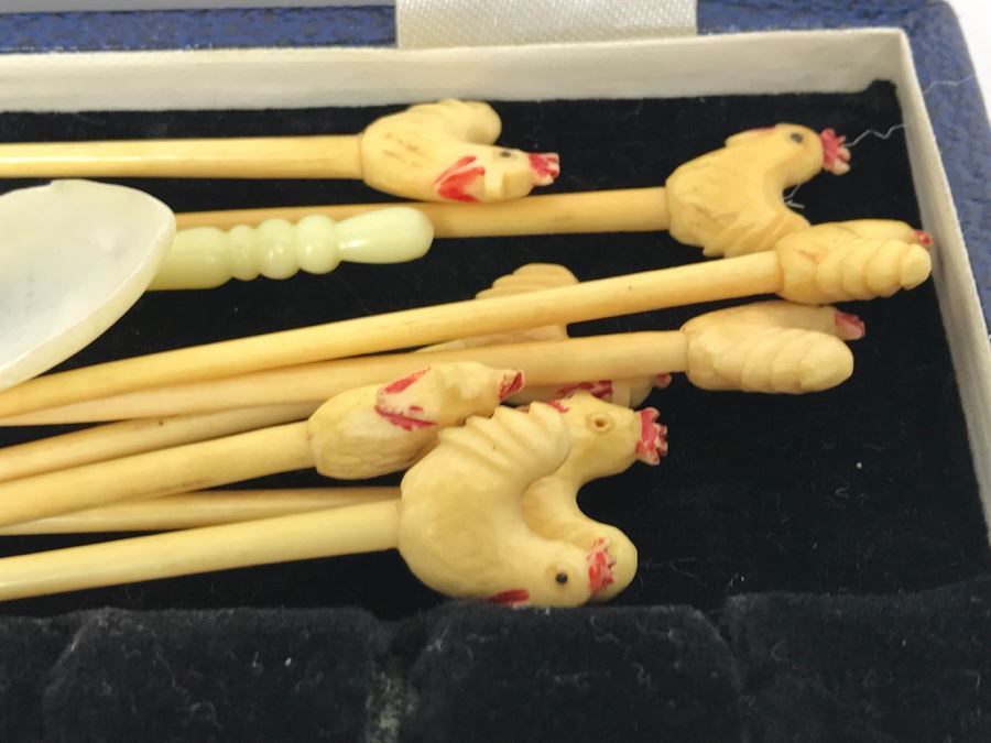 Box Filled With Collection Of Silverplate Forks And Spoons, Mother Of Pearl Spoon And Forks, Souvenir Spoon, 800 Silver Spoons And More - See All Photos [Photo 11]