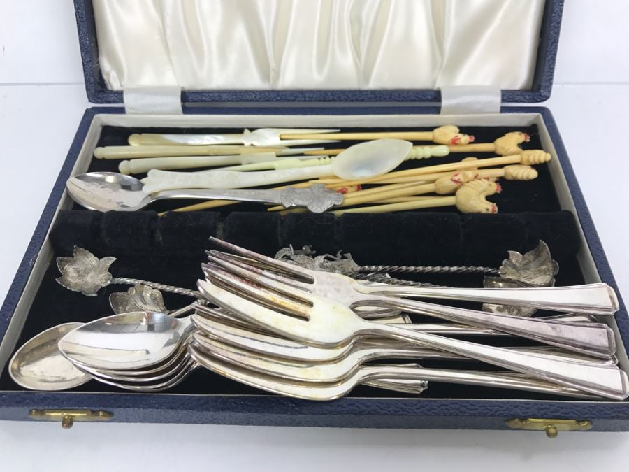 Box Filled With Collection Of Silverplate Forks And Spoons, Mother Of Pearl Spoon And Forks, Souvenir Spoon, 800 Silver Spoons And More - See All Photos [Photo 2]