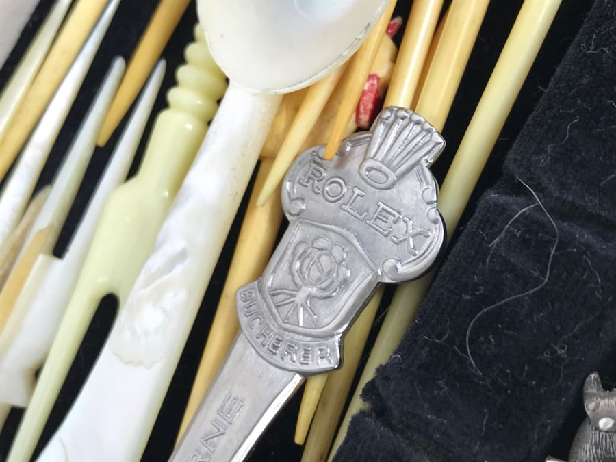 Box Filled With Collection Of Silverplate Forks And Spoons, Mother Of Pearl Spoon And Forks, Souvenir Spoon, 800 Silver Spoons And More - See All Photos [Photo 7]