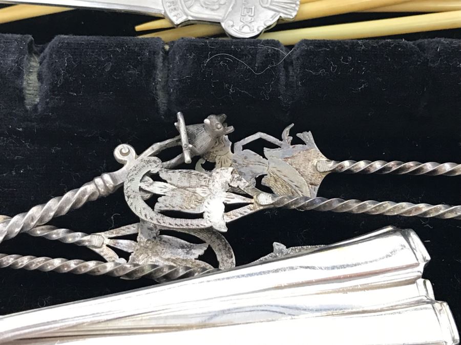 Box Filled With Collection Of Silverplate Forks And Spoons, Mother Of Pearl Spoon And Forks, Souvenir Spoon, 800 Silver Spoons And More - See All Photos [Photo 14]