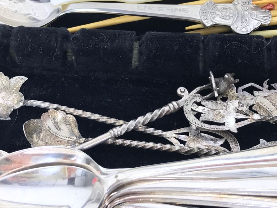 Box Filled With Collection Of Silverplate Forks And Spoons, Mother Of Pearl Spoon And Forks, Souvenir Spoon, 800 Silver Spoons And More - See All Photos [Photo 13]