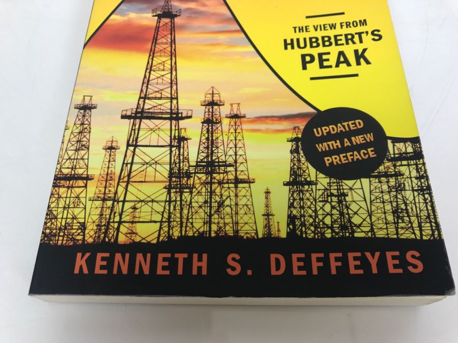 Paperback Book 'Beyond Oil The View From Hubbert's Peak' By Kenneth S. Deffeyes First Paperback Edition 2006 [Photo 2]