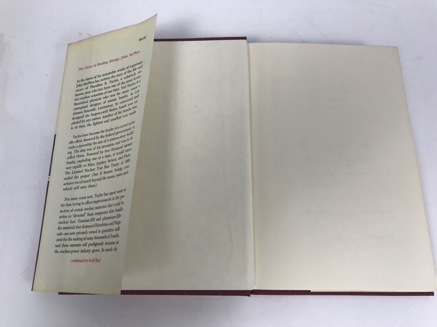 Hardcover Book 'The Curve Of Binding Energy A Journey Into The Awesome And Alarming World Of Theodore B. Taylor' Second Printing 1977 Hand Signed By John McPhee See Details [Photo 5]