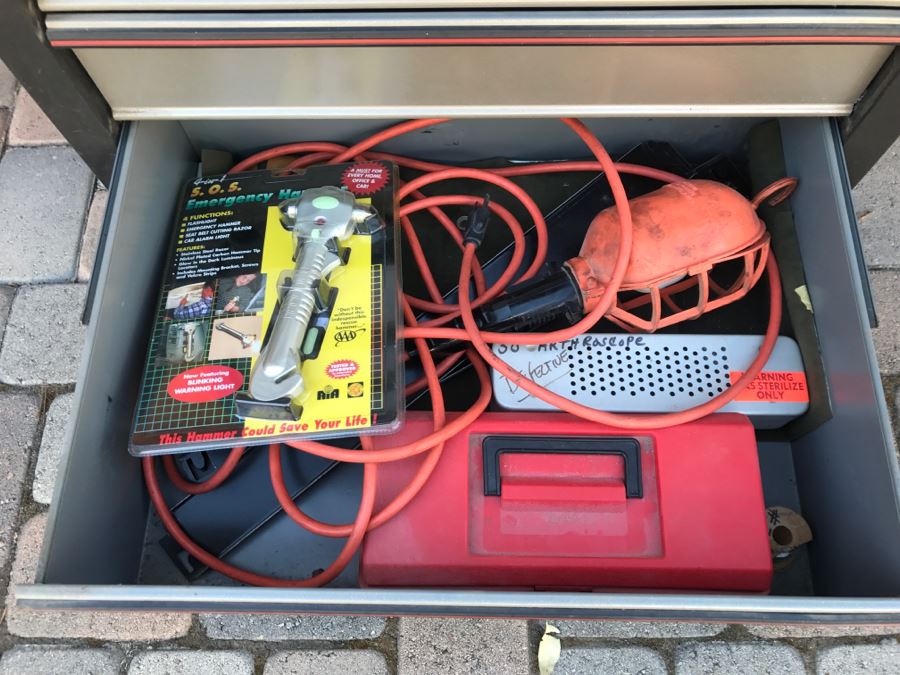 CRAFTSMAN Rolling Metal Tool Cabinet Box Loaded With Tools Including CRAFTSMAN Tools See All Photos [Photo 19]