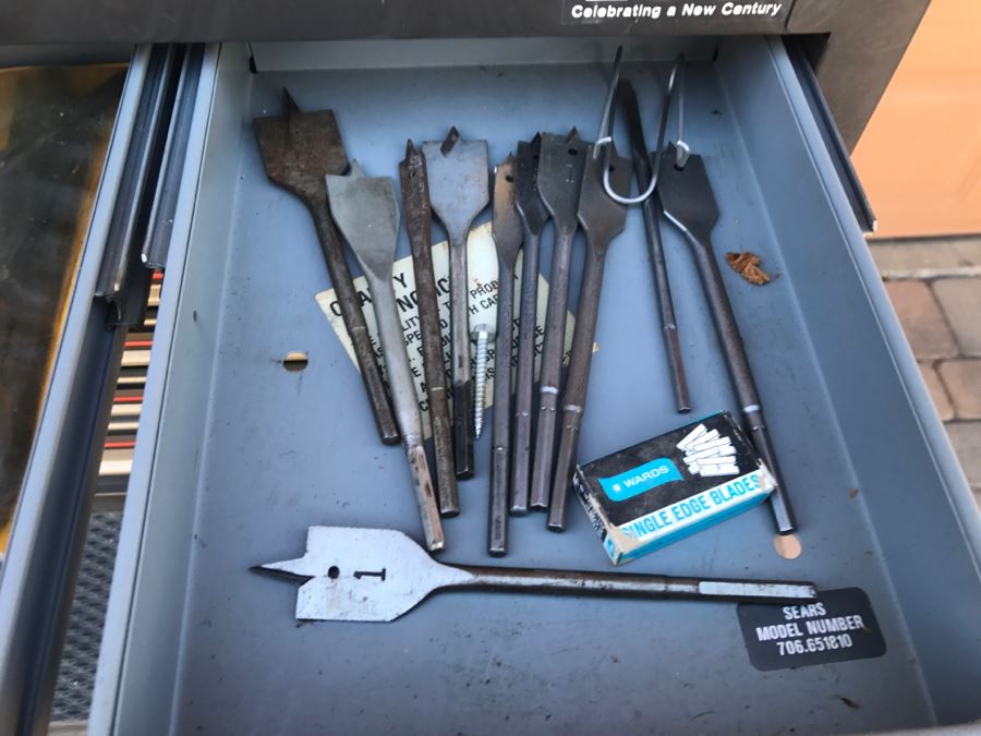 CRAFTSMAN Rolling Metal Tool Cabinet Box Loaded With Tools Including CRAFTSMAN Tools See All Photos [Photo 25]