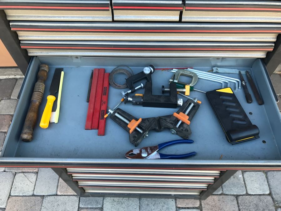 CRAFTSMAN Rolling Metal Tool Cabinet Box Loaded With Tools Including CRAFTSMAN Tools See All Photos [Photo 34]