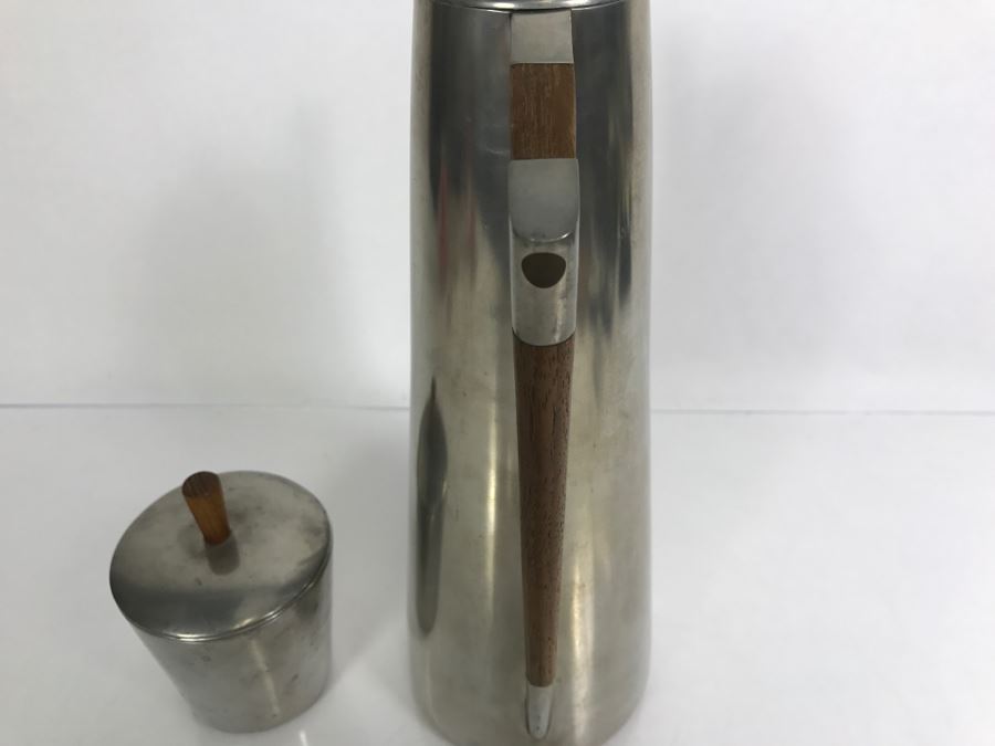 Modernist Mid-Century Pewter Coffee Pot With Lidded Cup Royal Holland Pewter K.M.D. Tiel Made In Holland [Photo 5]