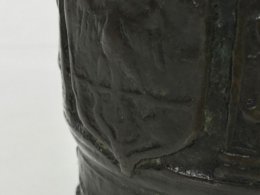 Antique Spanish Bronze Mortar With Twisted Handle And Crest With Eagle Weighs 2,890g [Photo 30]