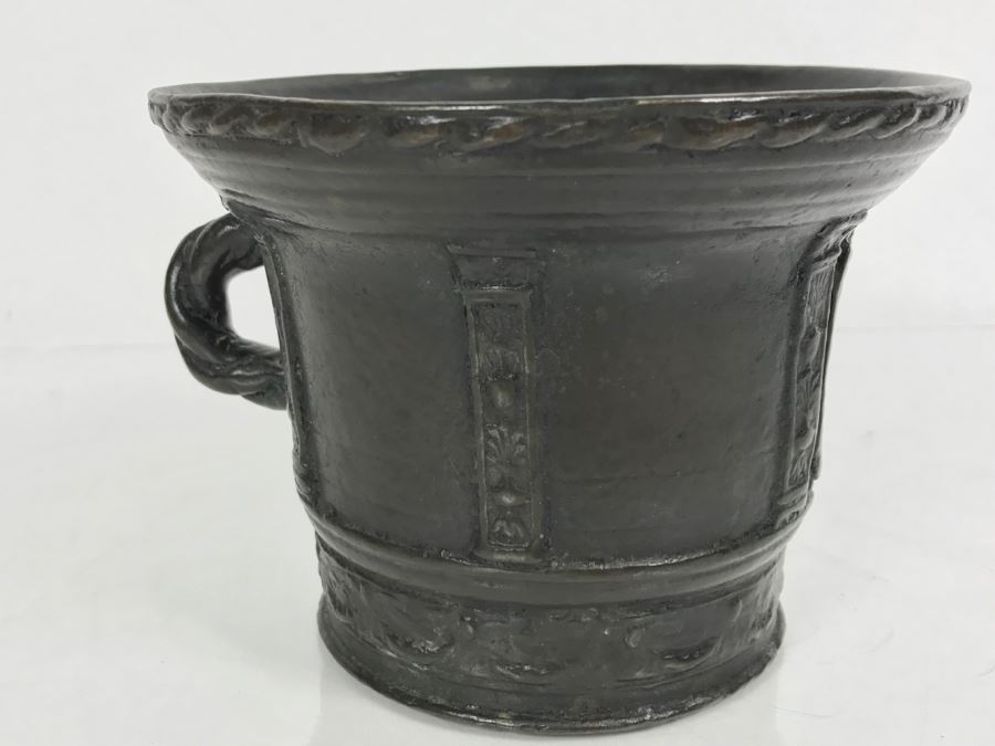 Antique Spanish Bronze Mortar With Twisted Handle And Crest With Eagle Weighs 2,890g [Photo 10]