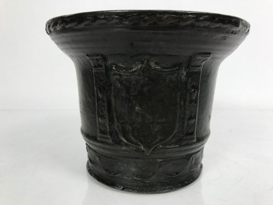 Antique Spanish Bronze Mortar With Twisted Handle And Crest With Eagle Weighs 2,890g [Photo 4]