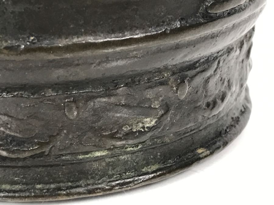 Antique Spanish Bronze Mortar With Twisted Handle And Crest With Eagle Weighs 2,890g [Photo 23]