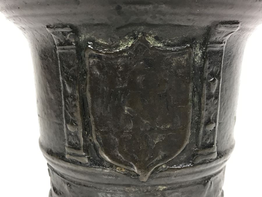 Antique Spanish Bronze Mortar With Twisted Handle And Crest With Eagle Weighs 2,890g [Photo 8]
