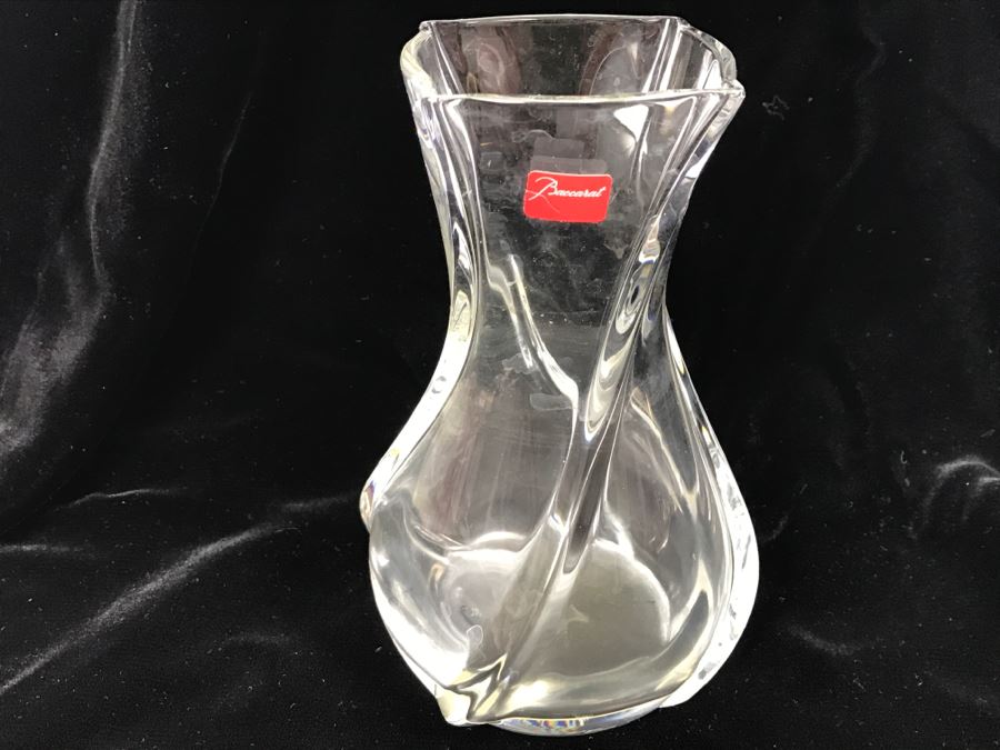 Baccarat Crystal Vase [Photo 2]