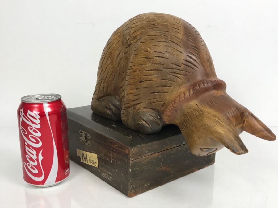 Wooden Carved Cat Sculpture (Box Not Included)