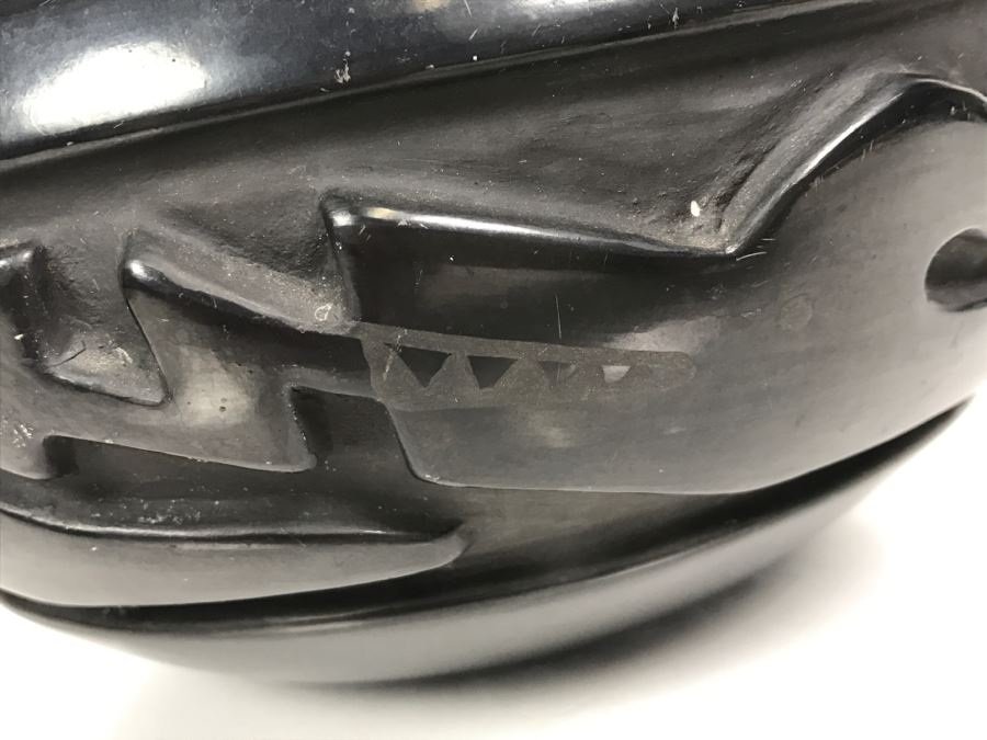 Native American Carved Black Bowl [Photo 12]