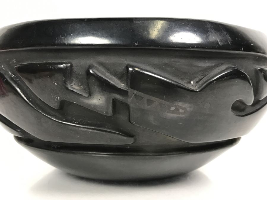 Native American Carved Black Bowl [Photo 5]
