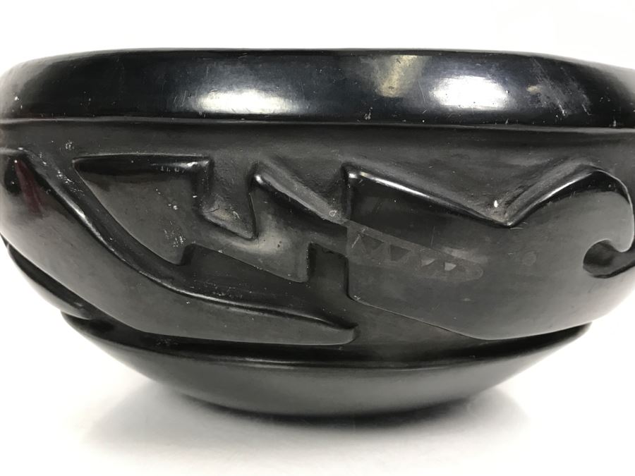 Native American Carved Black Bowl [Photo 2]