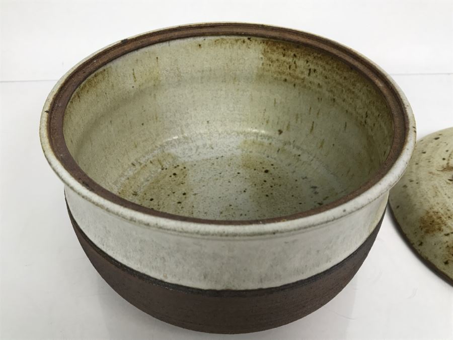 Handmade Stoneware Pot With Lid Signed Maude [Photo 5]