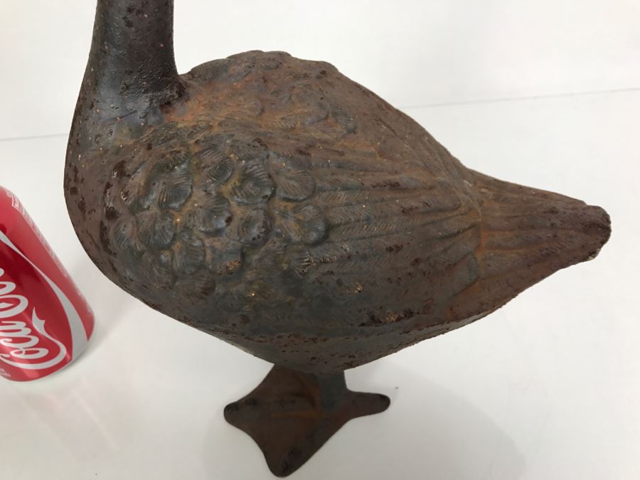 Cast Iron Garden Duck Goose (Note One Foot Is Slightly Chipped) Weighs 3,839g [Photo 4]