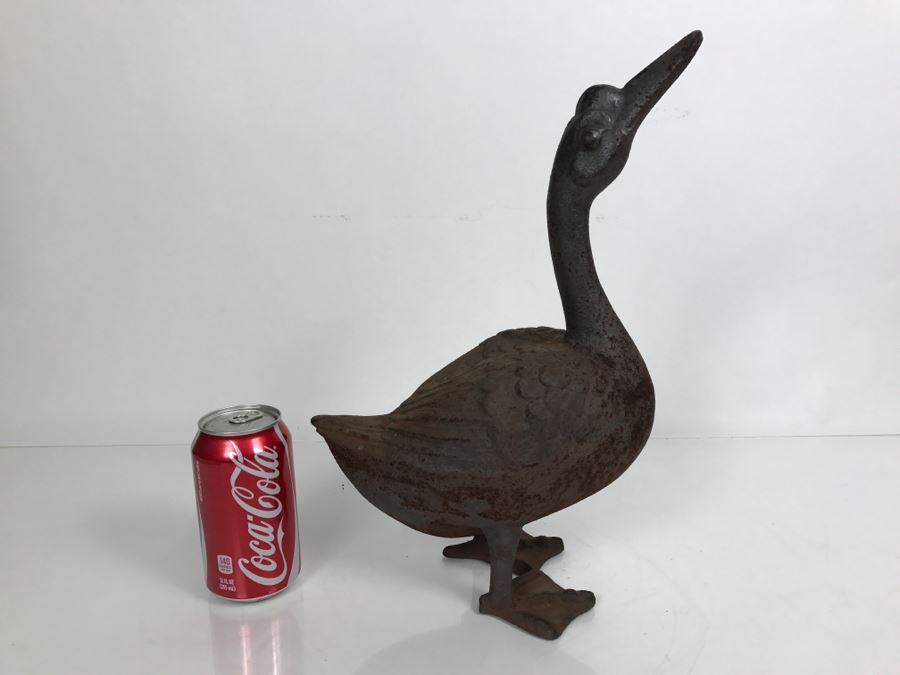 Cast Iron Garden Duck Goose (Note One Foot Is Slightly Chipped) Weighs 3,839g [Photo 6]